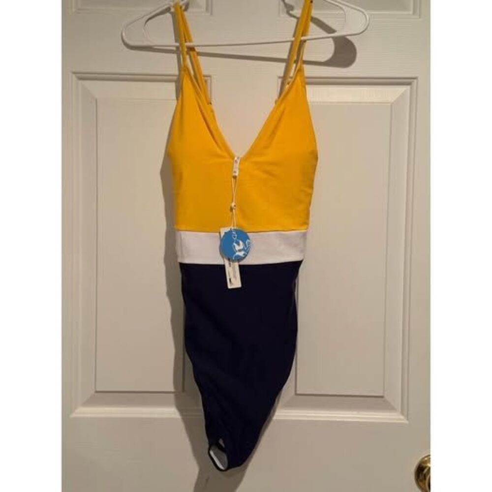082. NWT Cupshe color block one piece swimsuit